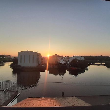 Stunning Riverside Town House With Views Ayrshire Girvan Eksteriør bilde